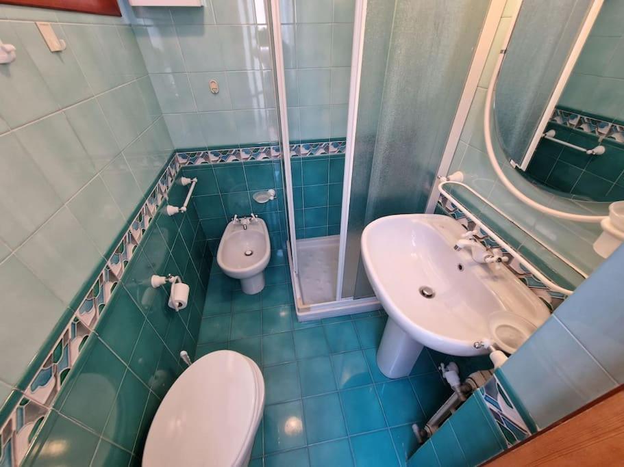 Silver Sands Finale Ligure - Traditional Apartment - 4 Beds & Terrace By The Beach מראה חיצוני תמונה